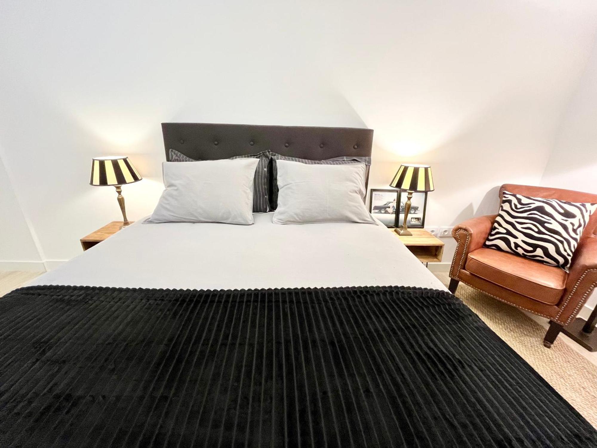 Puerta Del Sol House Apartment Madrid Bagian luar foto